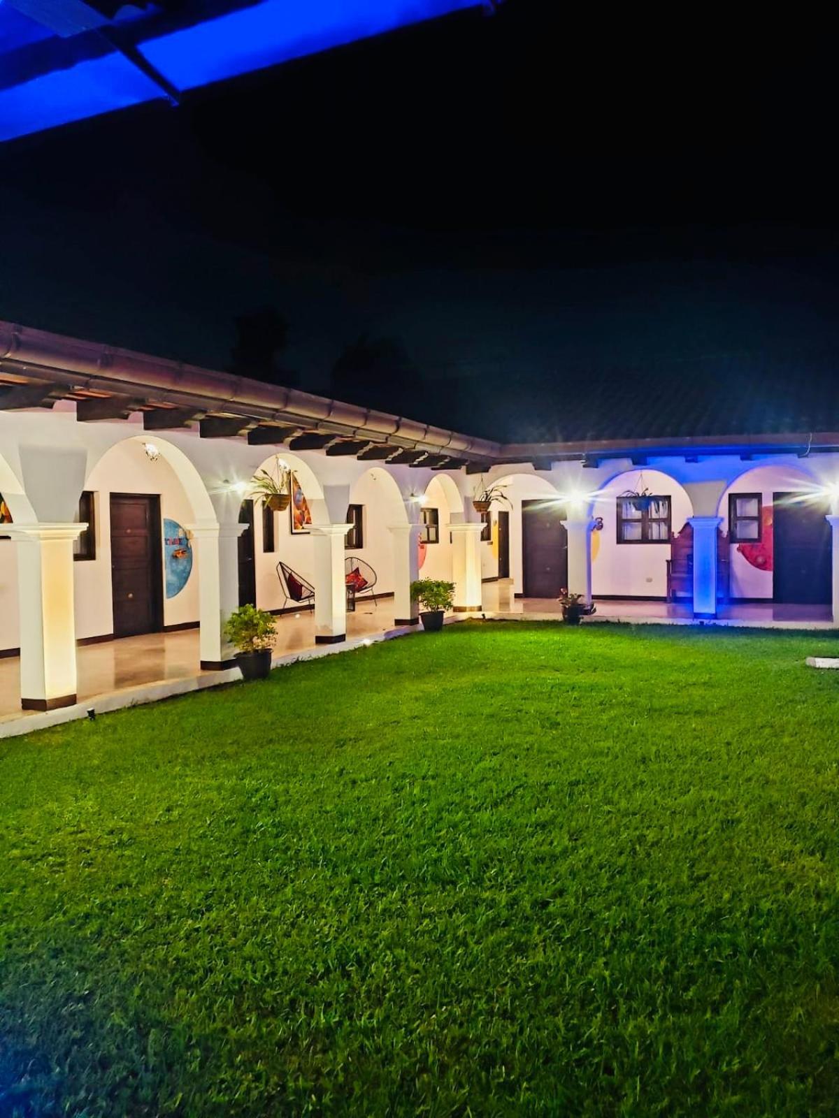 Luna Maya Boutique Hotel 危地马拉安地瓜 外观 照片