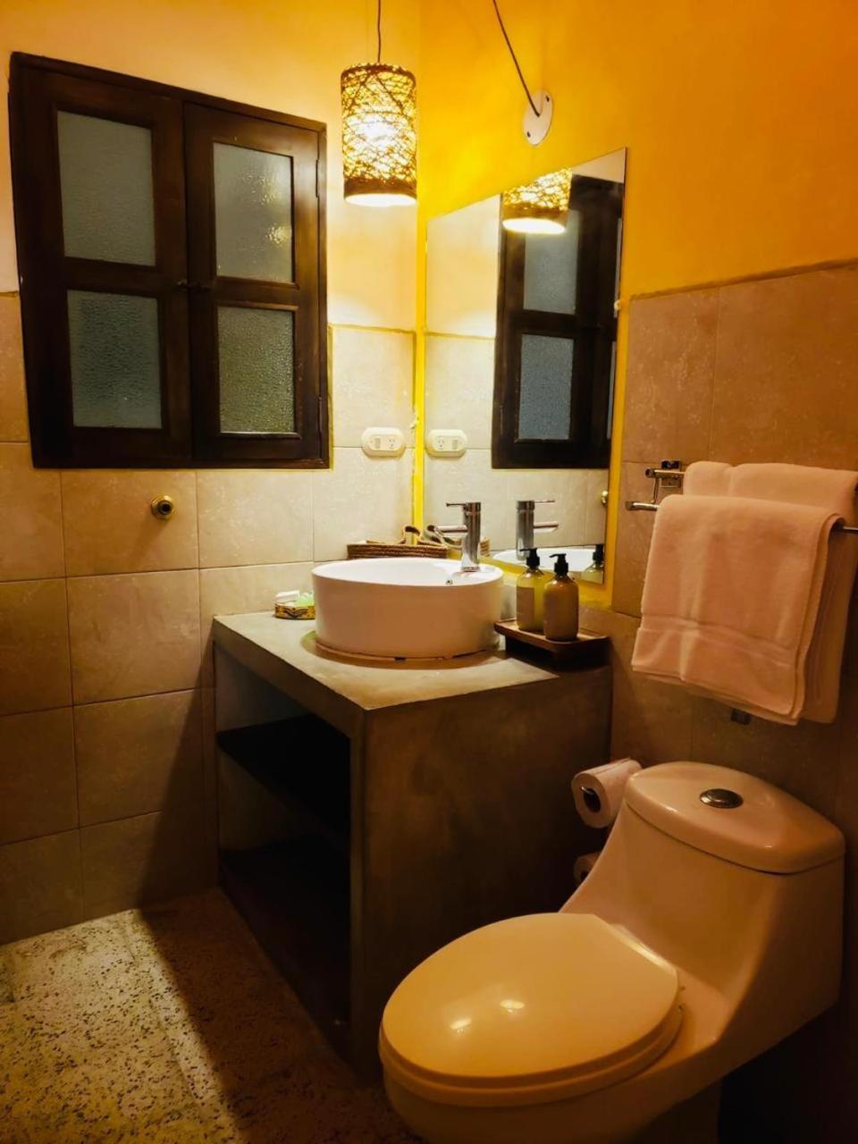 Luna Maya Boutique Hotel 危地马拉安地瓜 外观 照片